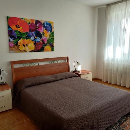 Casa Vacanze Paola Romeno Exteriör bild