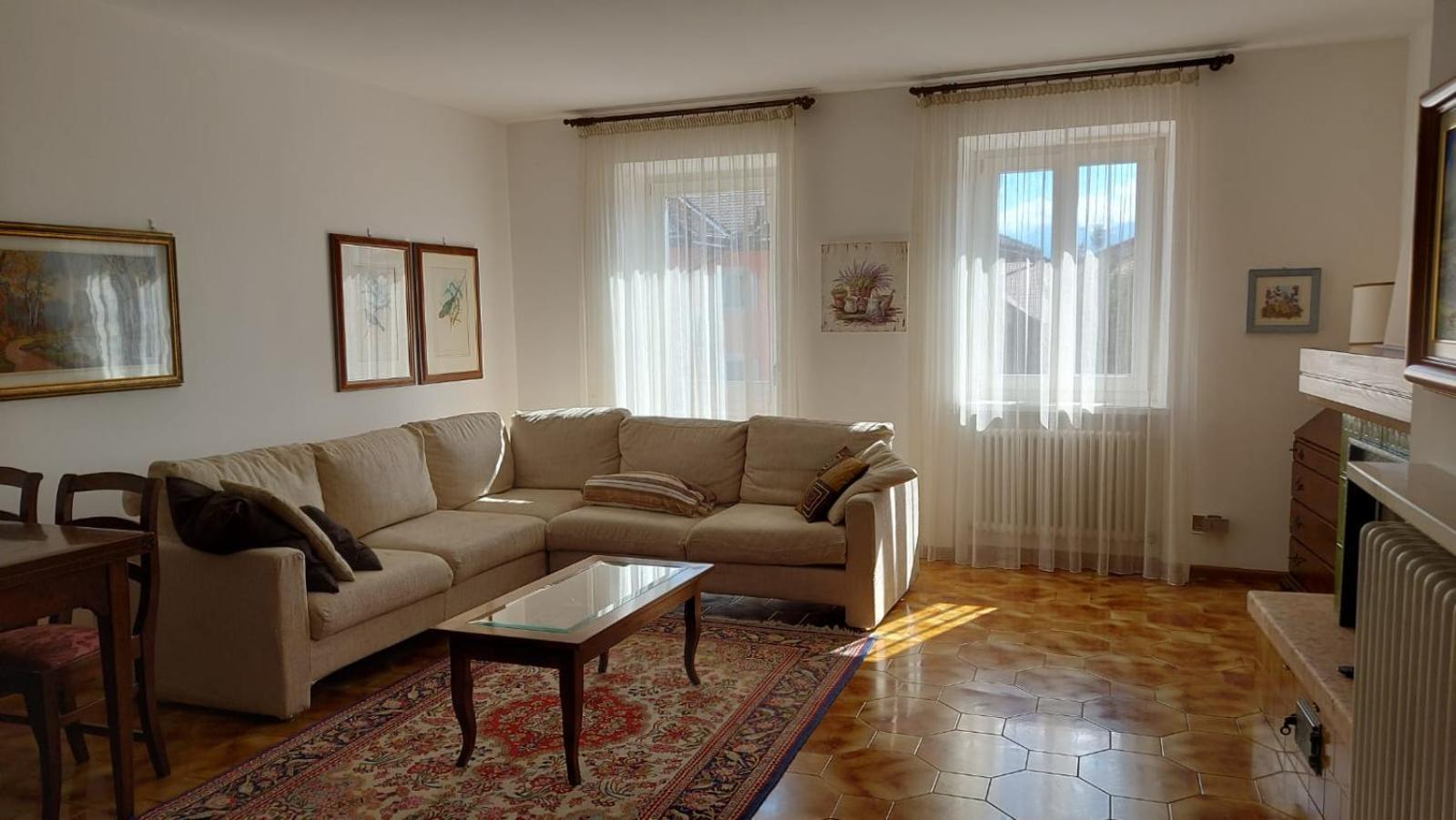 Casa Vacanze Paola Romeno Exteriör bild